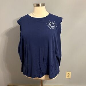 torrid size 5 Navy Blue Sleeveless Tank with White Sun Graphic